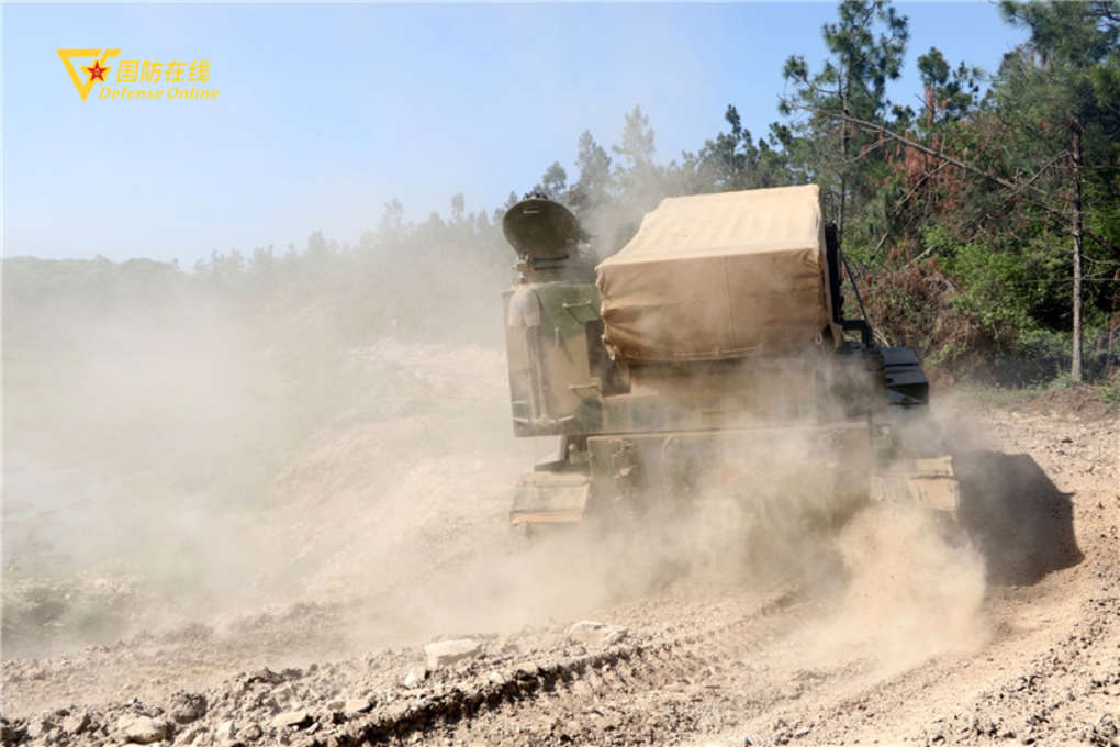 摩托车飙车最帅视频,最帅飙车现场