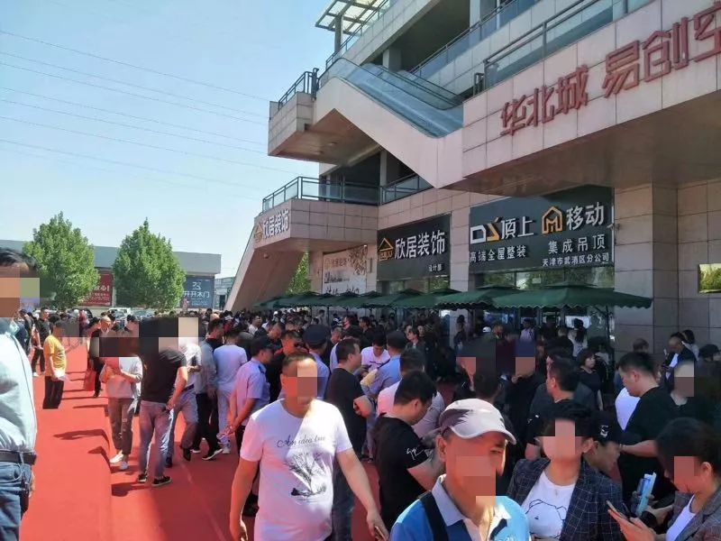 武清“大红门”火了！几十辆大巴车带着客商来......