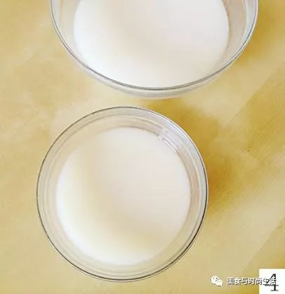 自己在家怎么做黄米凉糕,黄米凉糕最正宗的做法