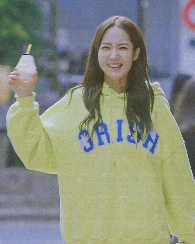 朴敏英healer同款针织衫,朴敏英穿高领毛衣图片