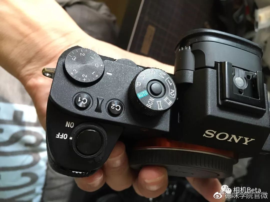 索尼全画幅微单性价比最高的二手 (二手索尼微单选购的一些小建议)