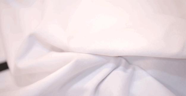 champion经典长袖t恤搭配,你与潮人之间的差距