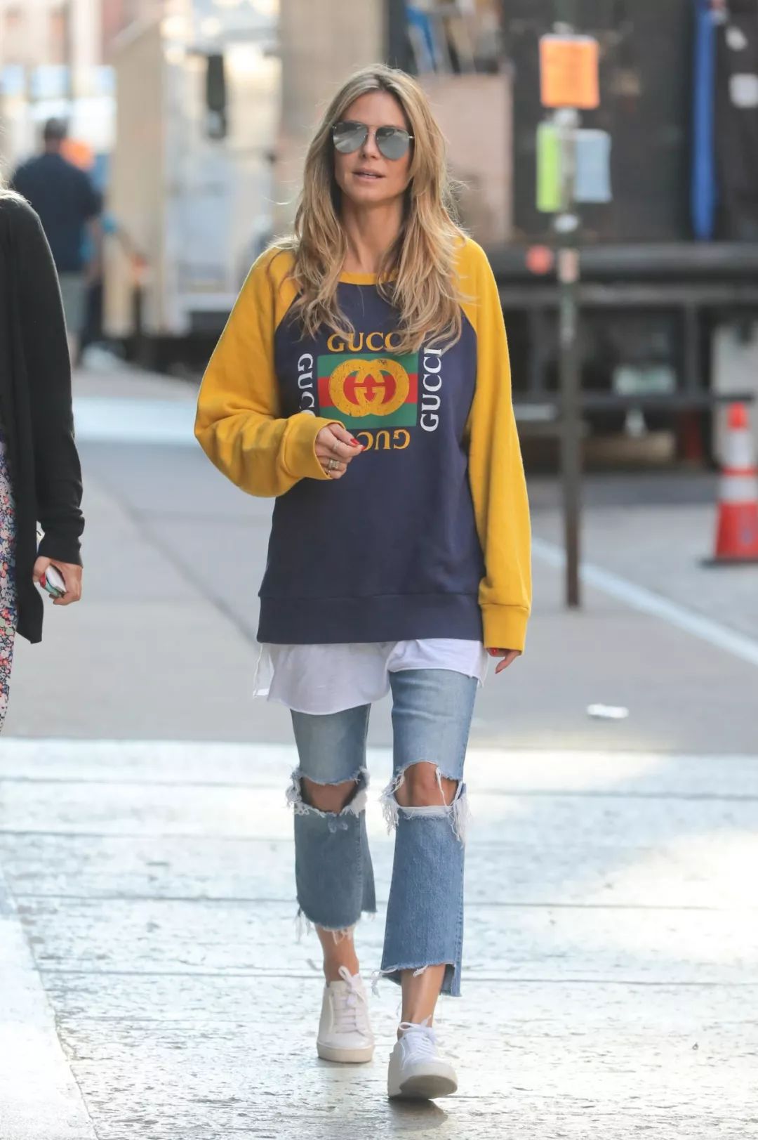 破洞裤什么时间开始流行的,破洞裤太破了怎么改