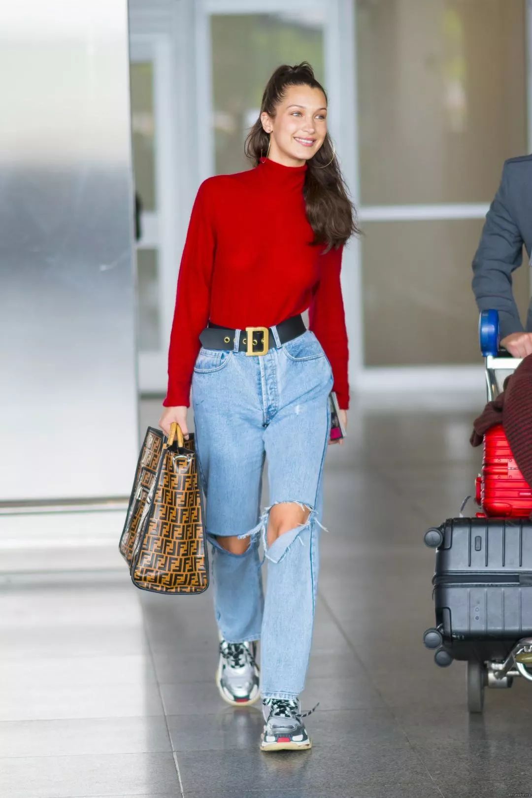 破洞裤什么时间开始流行的,破洞裤太破了怎么改