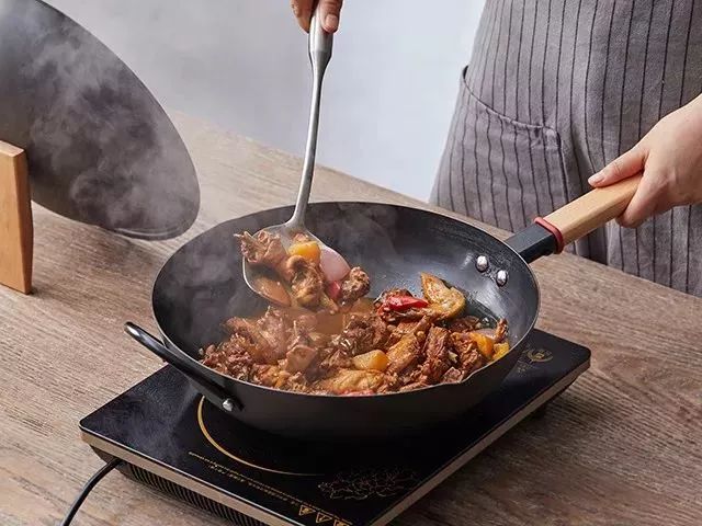 200元铁锅推荐,炒菜颠勺方便的专用铁锅