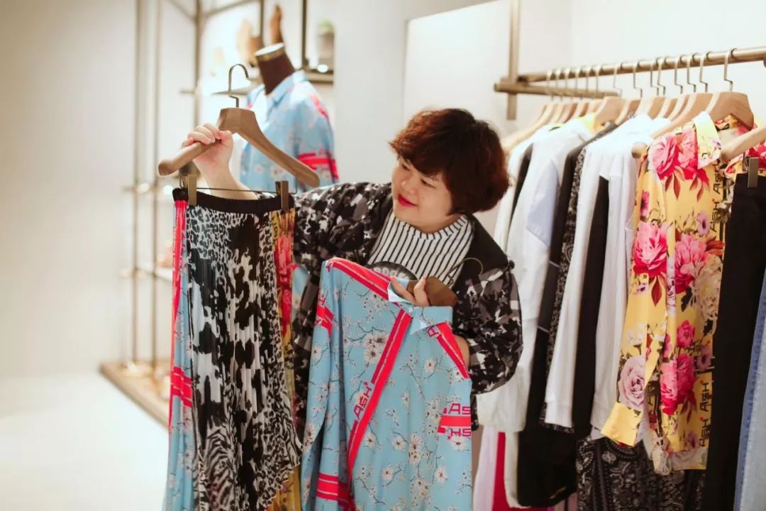 成都潮牌潮流广场,网红新城市广场