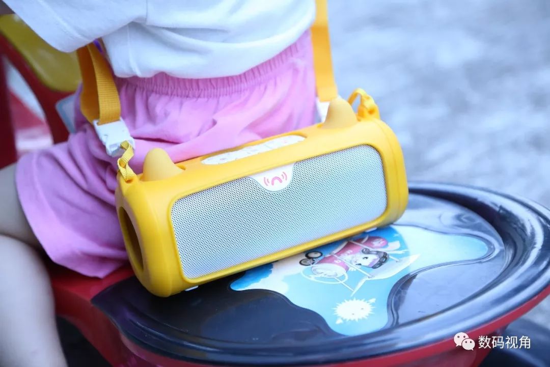 牛听听熏教机和火兔故事机哪个好,牛听听儿童智能熏教机便携版