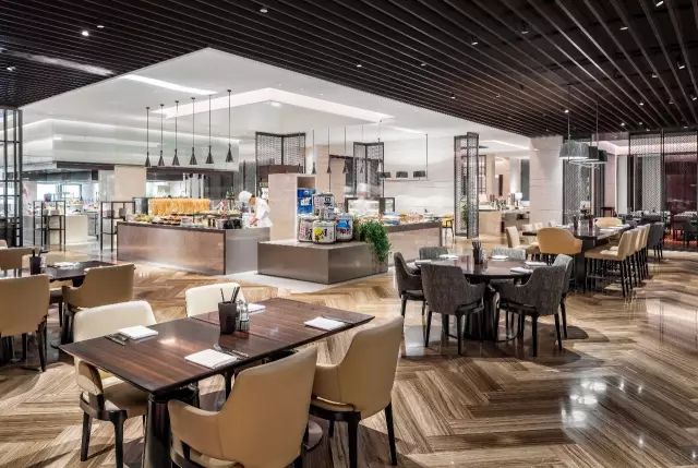 看魔都全景的酒店,看魔都三件套的酒店