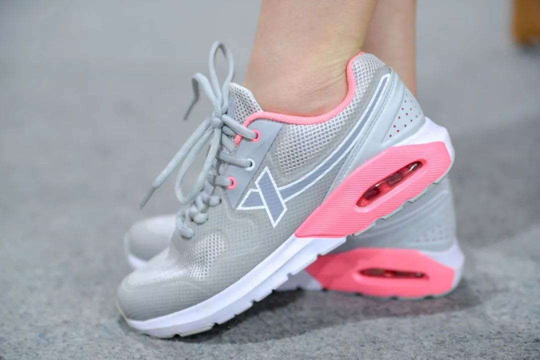 金利来1折店,金利来买一送一特卖活动