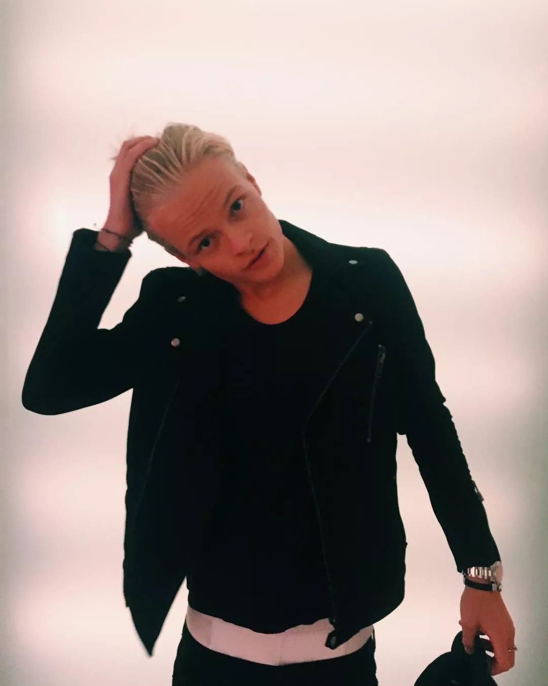 欧洲王室贵族男照片,欧洲单身男人照片