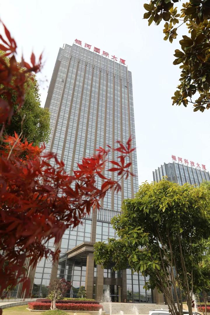 今天，10多万人砸钱给海宁这家上市公司！厂区首次揭秘，竟有轨道线！