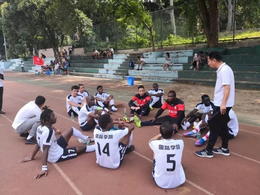 我们又双叒叕获奖了,我们又双叒叕夺冠了