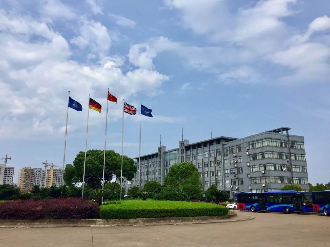 一线|走进金华，青年汽车为何“僵而不死”？