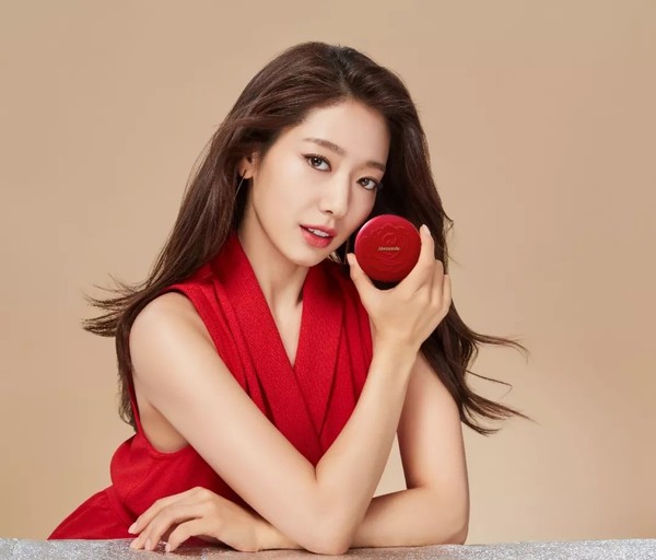 大牌粉底液气垫不卡粉不脱妆推荐,十大公认好用的气垫不脱妆