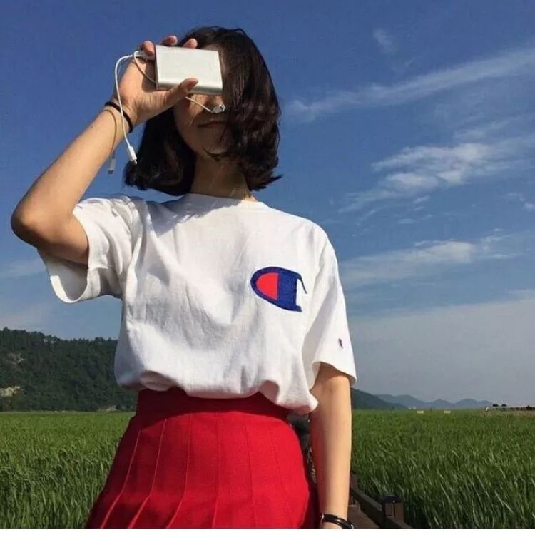 champion明星穿搭,全新champion冠军日版圆领卫衣