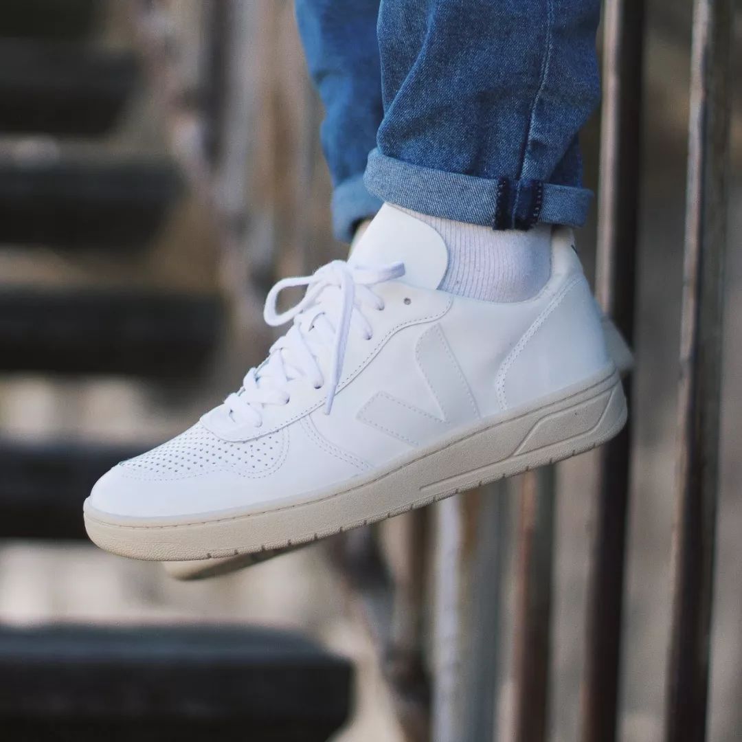 你为什么会买白色鞋？│《每周冷门球鞋大赏》