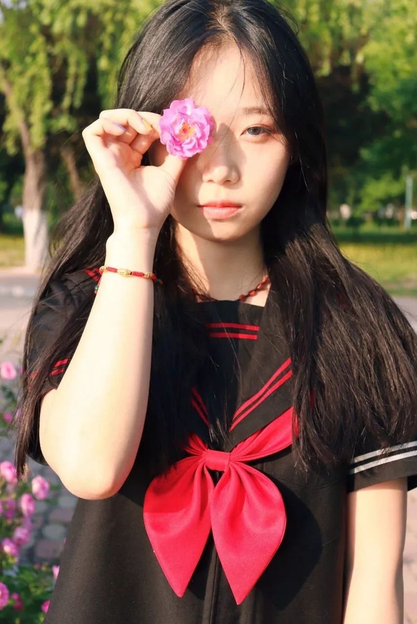 毕业打卡拍照,毕业拍写真照哪家好