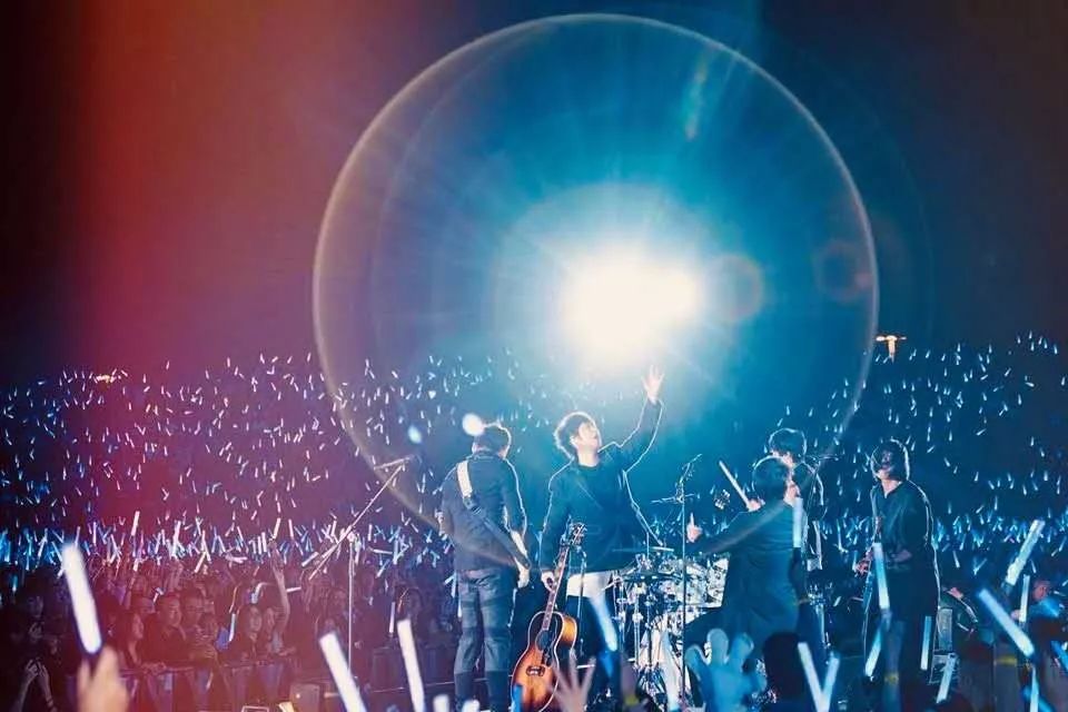 女生真正暗恋一个人校园,暗恋多年的高中女生