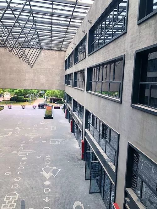 全球最美的书店在西安,全球最美书店内部