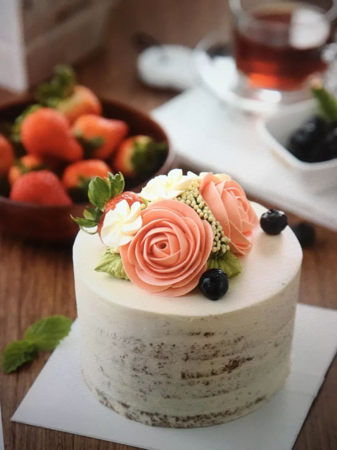 港丽杭大店开卖蛋糕了！精致的裱花蛋糕，秒杀连锁的奶酪茶……没想到你是这样的港丽