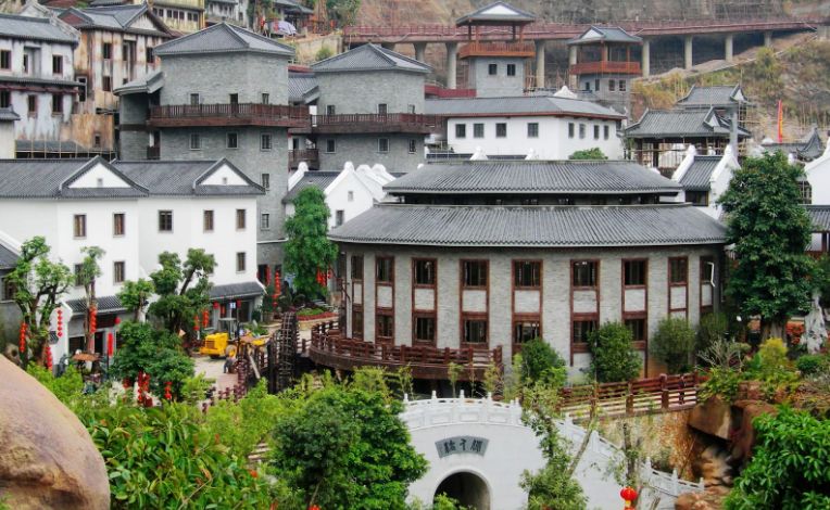 从广州坐高铁3.5小时到梅州，这海量美景美食看得人口水直流