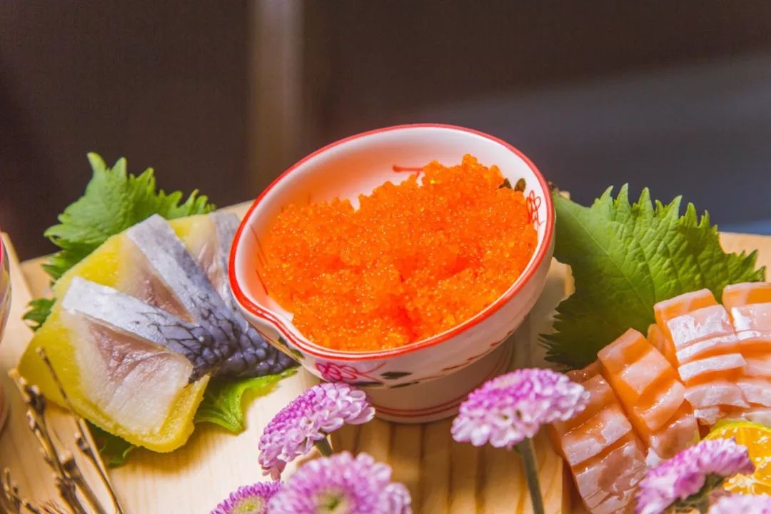 镇江宝藏日料店！15层生猛「云梯刺身」无限续，120+种自助不限量