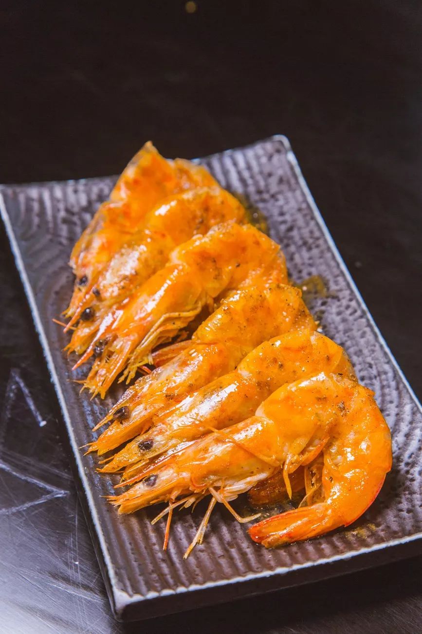 镇江宝藏日料店！15层生猛「云梯刺身」无限续，120+种自助不限量