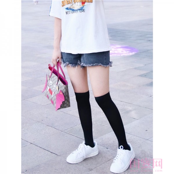 夏天瘦腿必备可以将你的腿变直,夏天一定要养腿