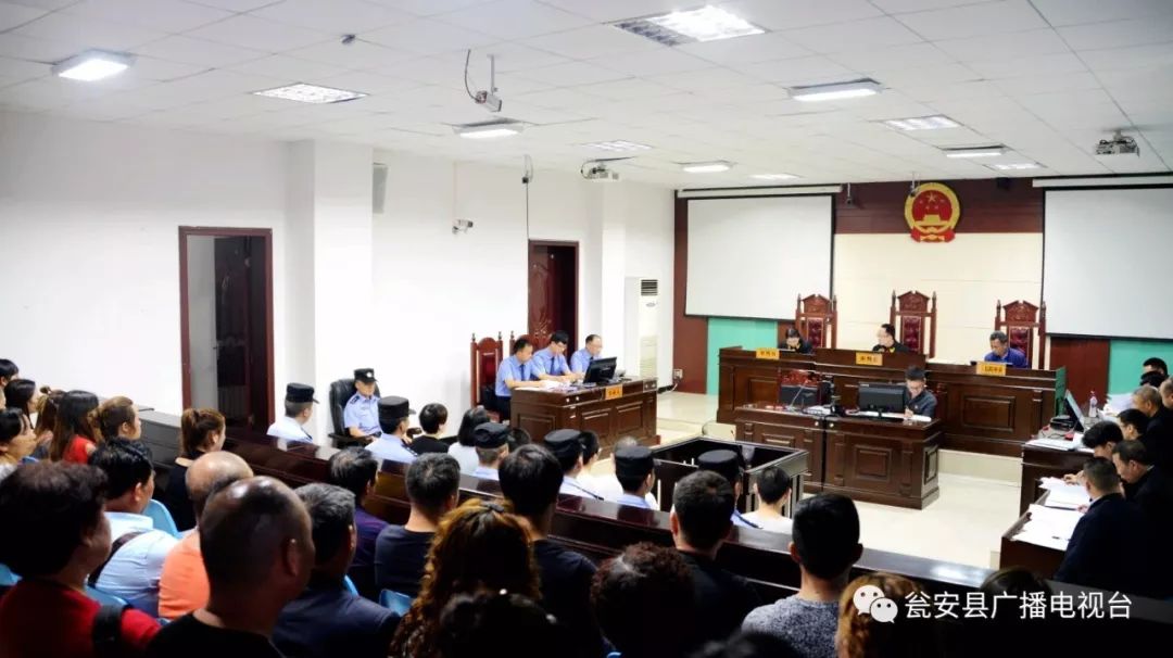 建群赌博人数达几百人怎么判刑,建群赌博判几年