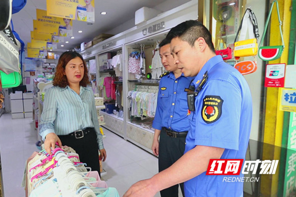 巴中城管执勤人员李伟,城管李伟