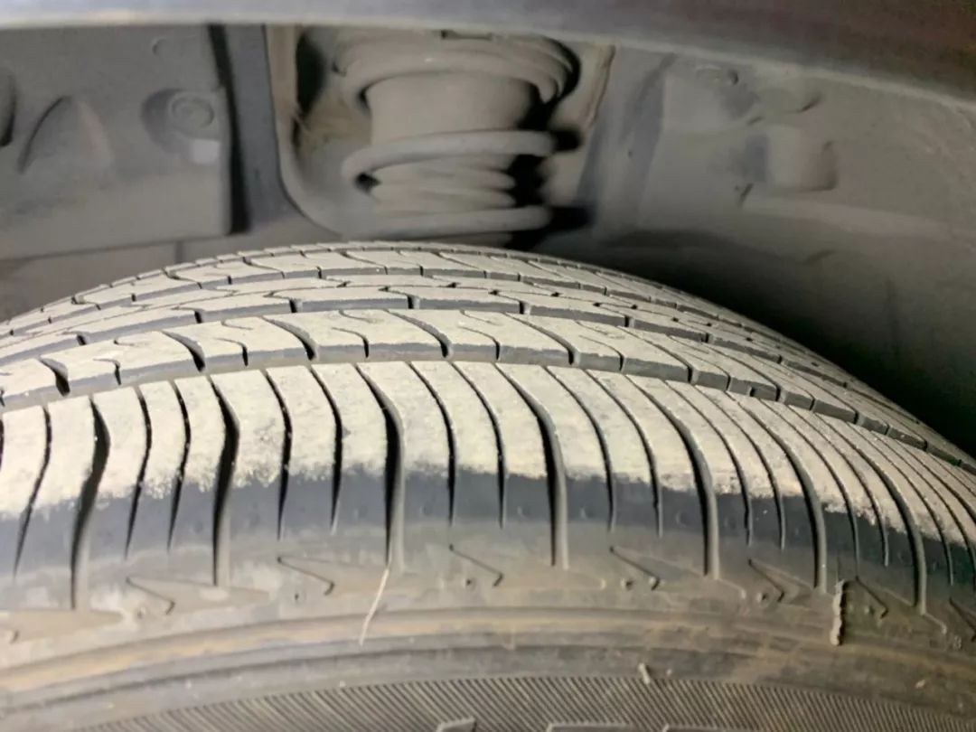 这台进口敞篷小跑车，两个滤芯竟然只要42块钱？