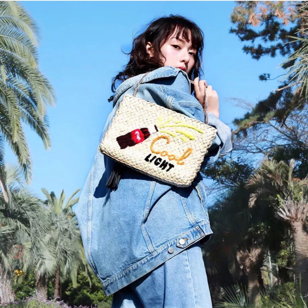 不是菜篮子不好看,这50款明星潮人都爱的草编包,才没有过时