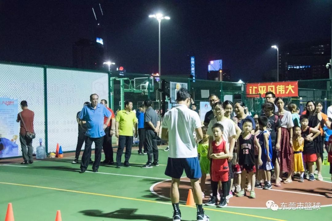 小篮球大梦想幼儿篮球馆,小篮球大梦想小朋友