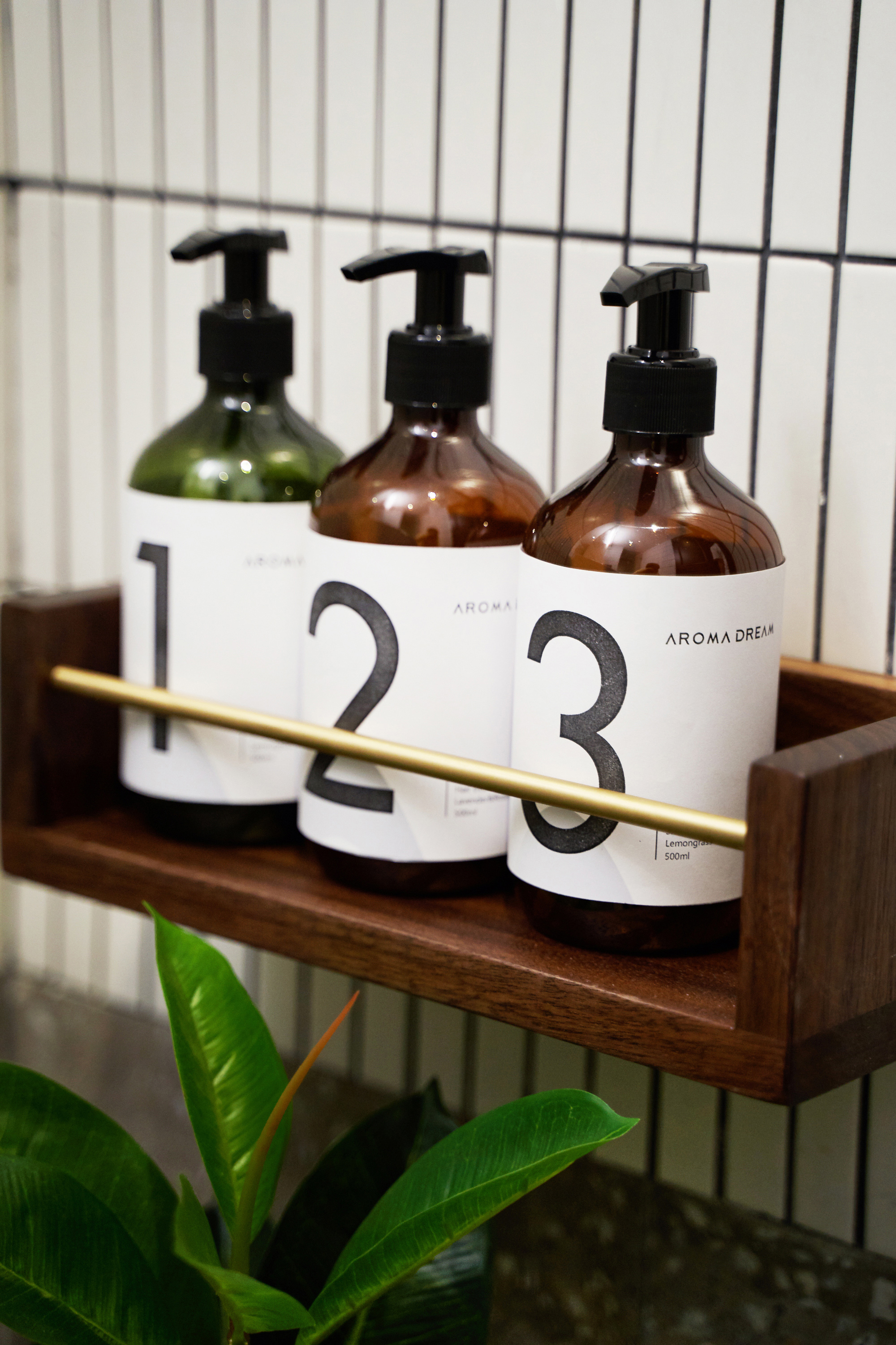 灯灯灯凳创意有限公司|AROMADREAM泰寐泰式按摩水疗店