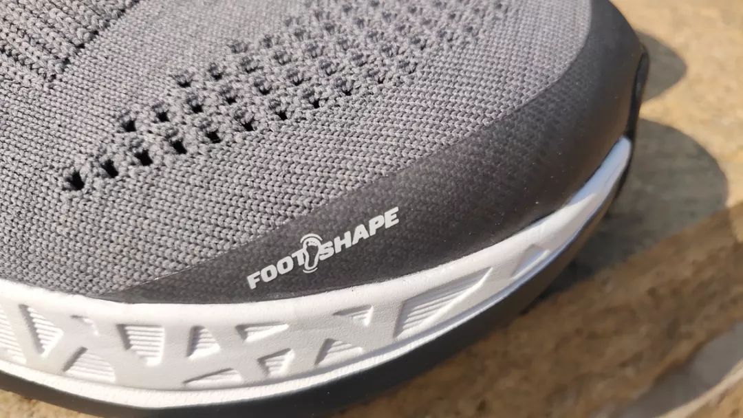 nikegravity跑鞋测评,gravity跑鞋测评