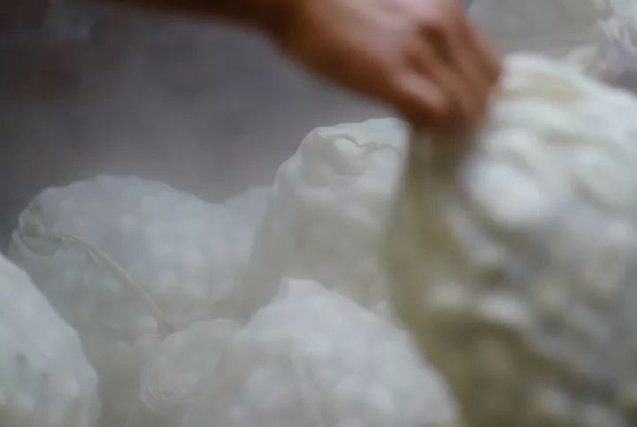 棉花被好还是蚕丝被好,棉花被和棉花被哪个好