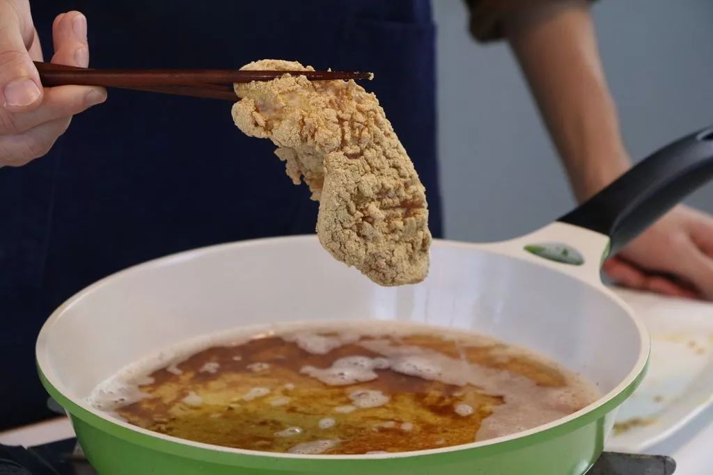 鸡怎么做好吃又简单教你一招,比卖的还好吃的炸鸡块