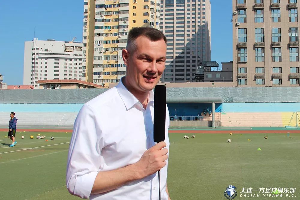 中国青训与国外青训,蓝队青训国青