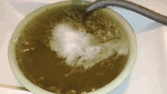 洗衣机加水有臭味怎么办,洗衣机污垢和霉菌