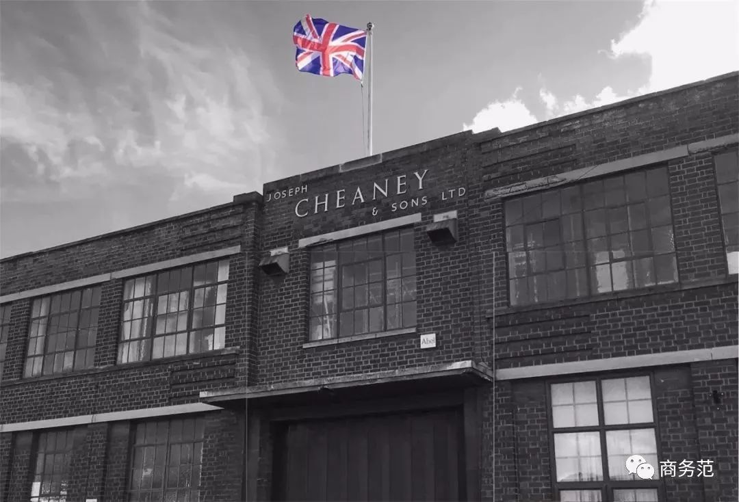 英国女王的鞋,英国女王加冕鞋子