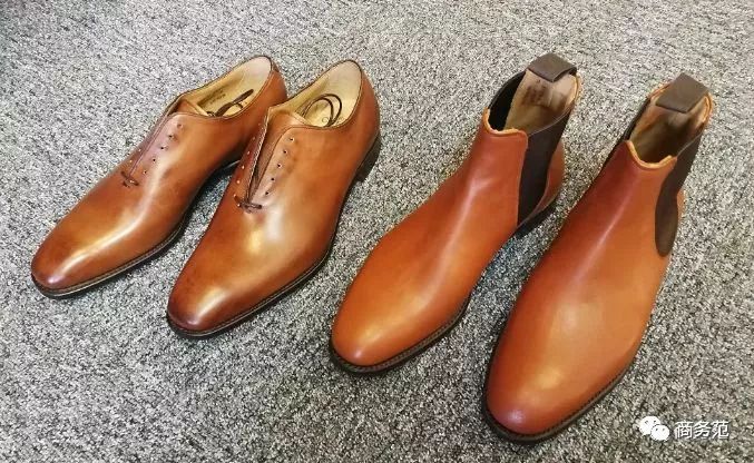 英国女王的鞋,英国女王加冕鞋子