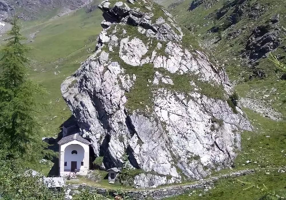 欧洲旅游教堂推荐,去欧洲旅行一定去五大教堂和城堡