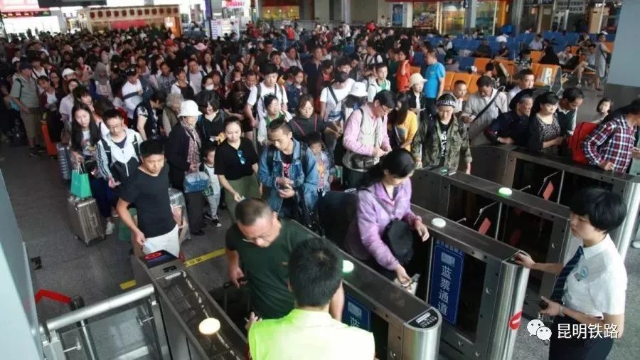 高铁增开6趟,加开427趟夜间高铁