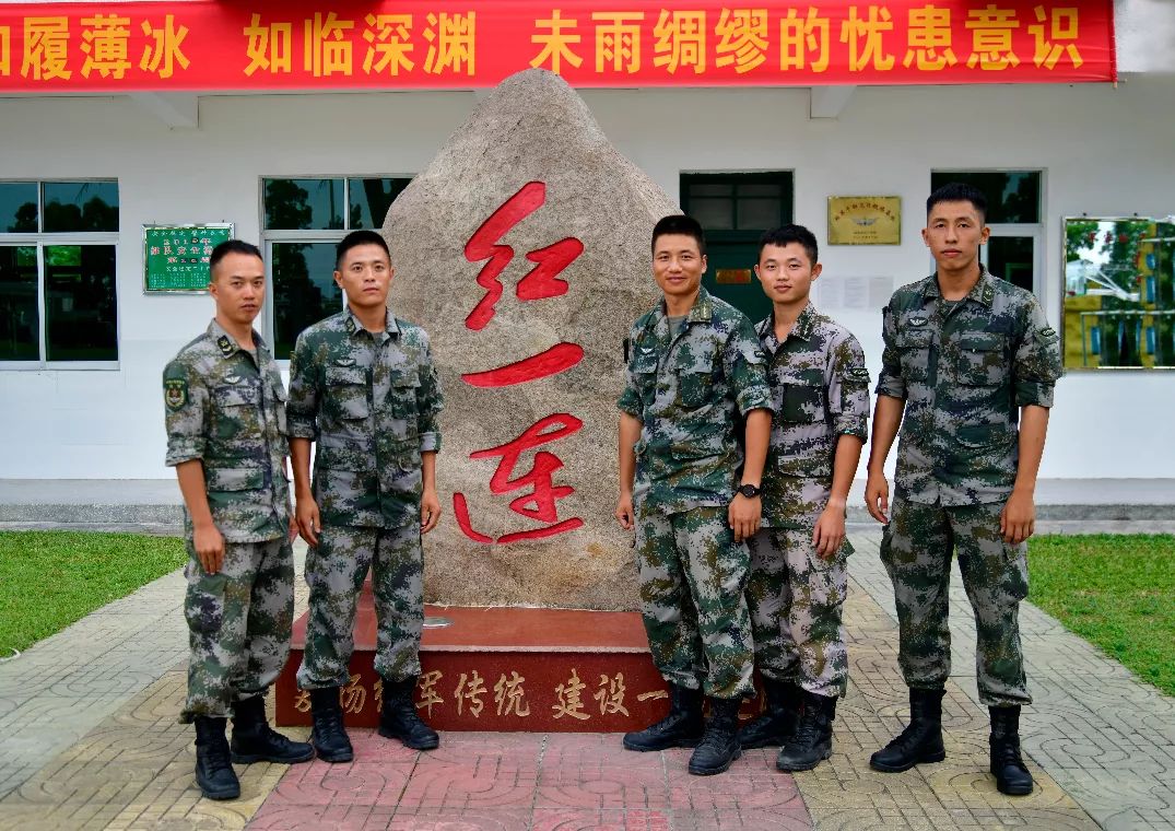 这个营长，真牛！