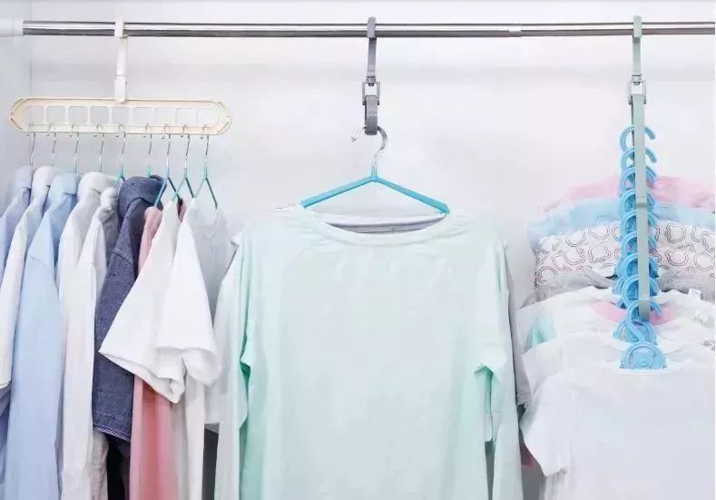 魔术衣架可以挂几件衣服,魔术衣架1个顶8个衣柜瞬间扩容8倍