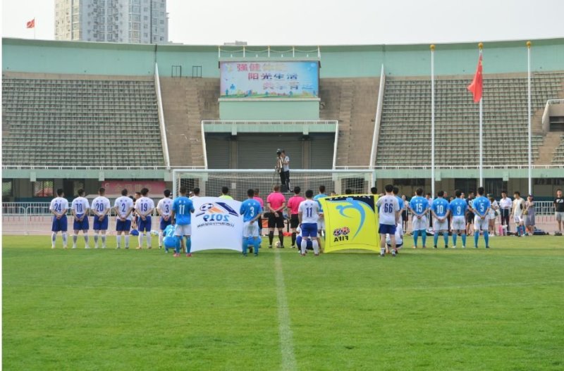 全力以赴的你,聚焦绿茵场