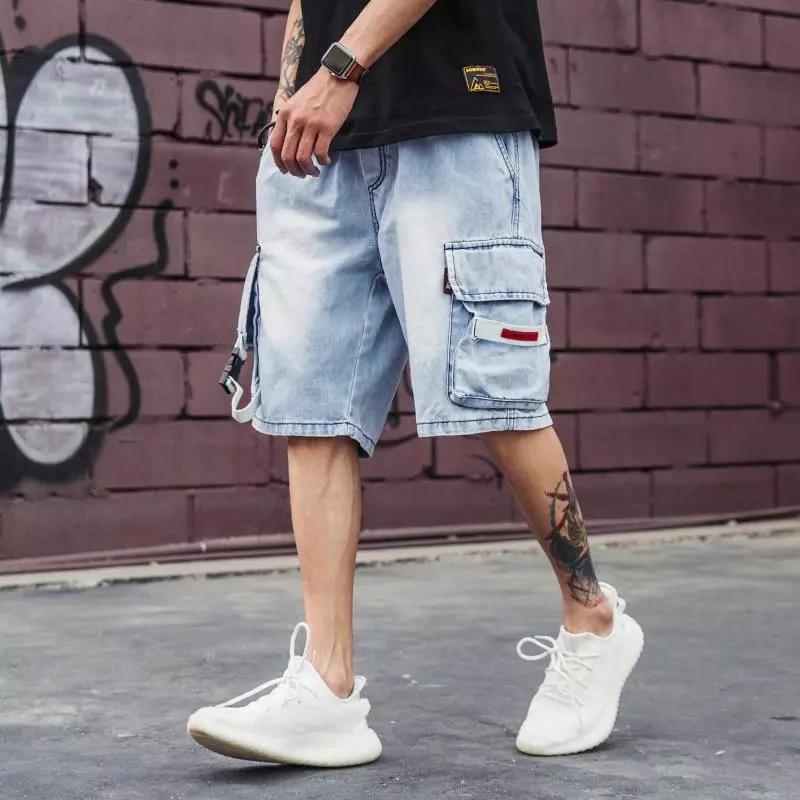 夏天穿这4款短裤清爽又时髦,入夏必备的4条短裤日常又高级
