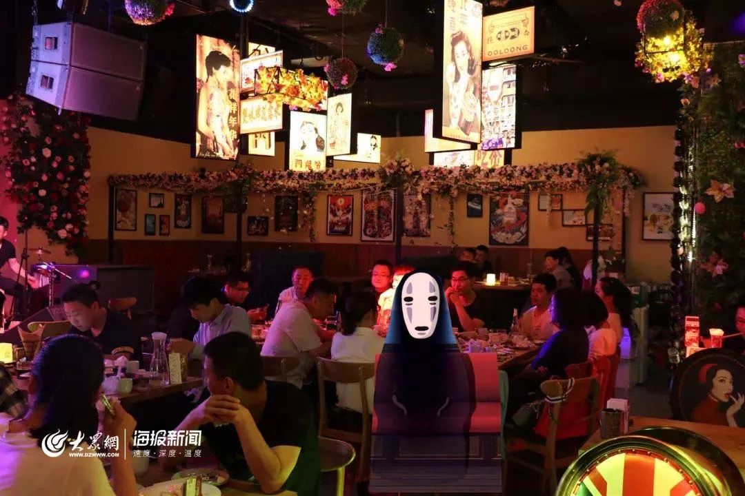 HI，无脸男，我想和你看夜晚的青岛，用这些慰藉你所有的好！