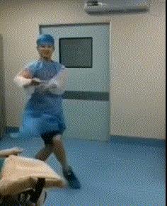 32岁的二胎妈妈死因,32岁妈妈猝死真相被曝光