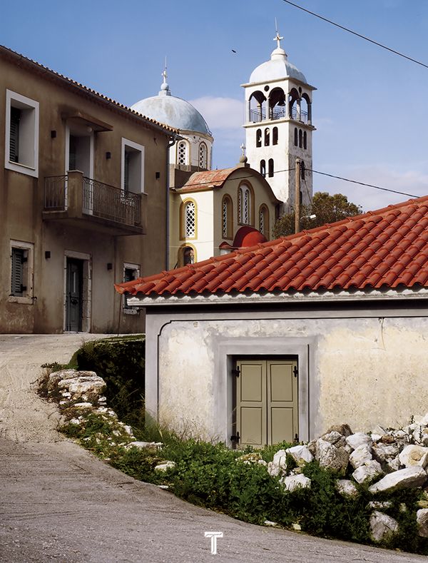 伊萨卡岛上摇曳的橄榄树林，带来了奥德修斯的声音，他没有死去